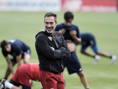 Matosas deja fuera de lista de Costa Rica a Navas