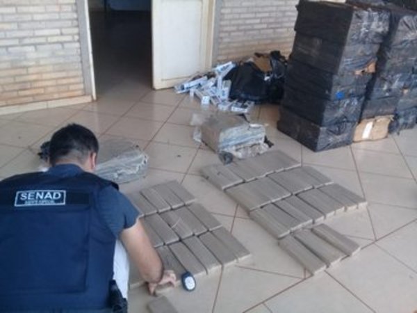 Incautan más de 100 kilos de marihuana en Destacamento Naval de Hernandarias - ADN Paraguayo
