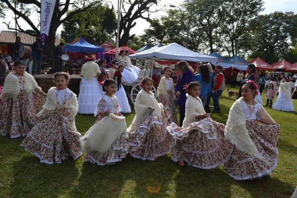 Inició tradicional “Festival Ovecha Rague” en Misiones