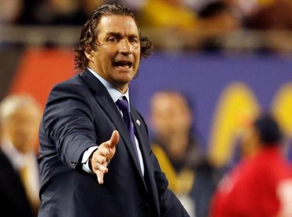 Juan Antonio Pizzi elogia a su equipo