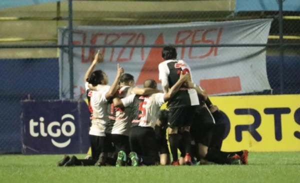 HOY / Lo abate con dureza y lo deja fuera de la Copa