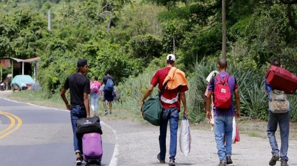 Perú exigirá visa humanitaria y pasaporte a venezolanos desde el 15 de junio - ADN Paraguayo
