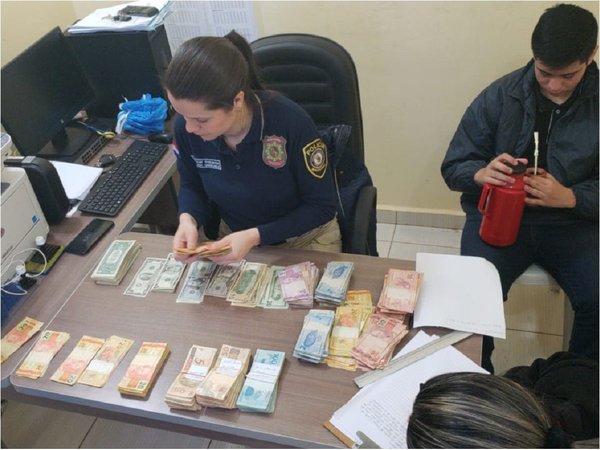 Cae supuesto empleado infiel y recuperan dinero robado