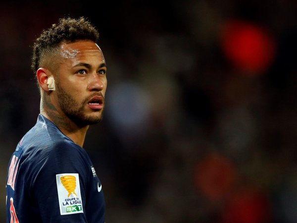 Neymar declara en caso por violación y agradece apoyo de "todos"