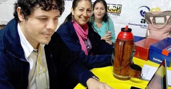 Enseñan a emprender y salvar la sitú de crisis