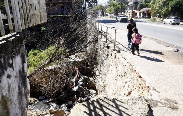 Puente Artigas representa peligro para la ciudadanía - Edicion Impresa - ABC Color