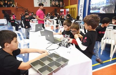 Hubo torneo nacional de robótica en Colegio SEK - Edicion Impresa - ABC Color