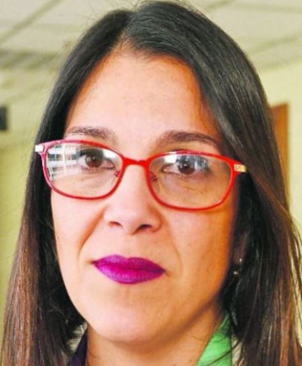 Cambian a fiscala que investiga a diputado - Edicion Impresa - ABC Color