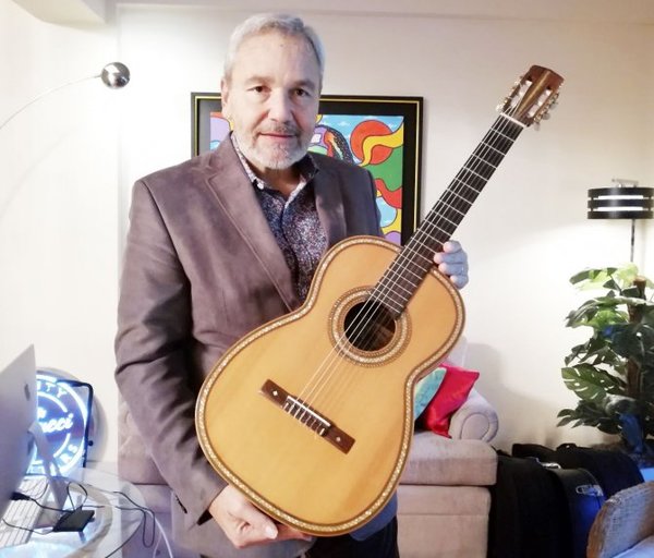 Belucci actúa hoy con guitarra de Mangoré - Edicion Impresa - ABC Color