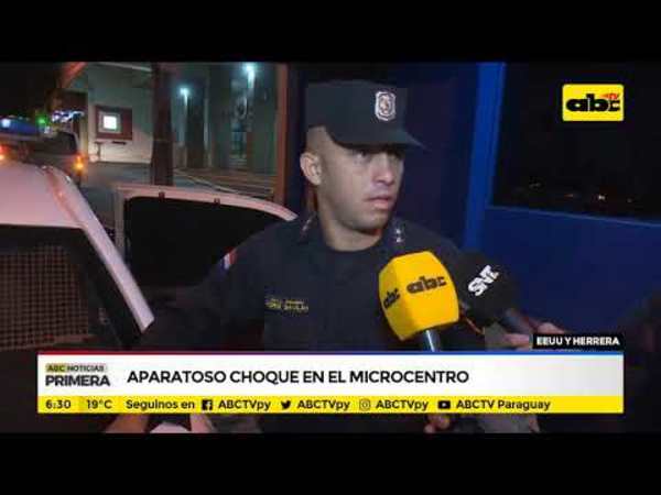 Aparatoso choque en el microcentro - Tv - ABC Color