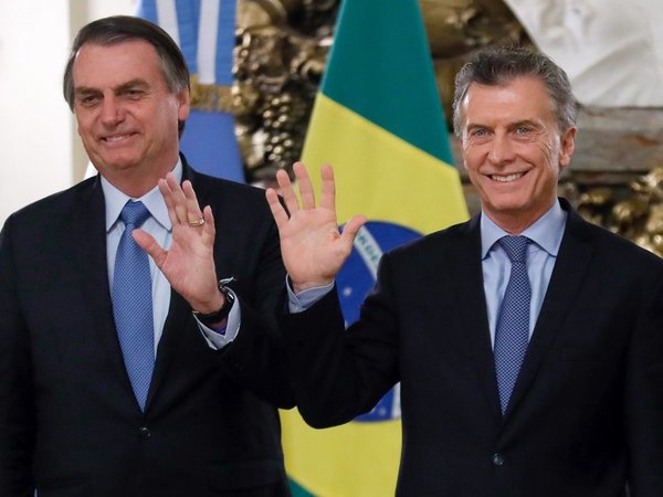 Argentina y Brasil negocian la creación de una moneda común