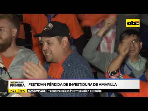 Festejan pérdida de investidura de Amarilla - Tv - ABC Color