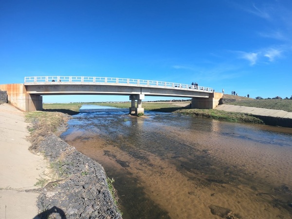 Inauguran parte de las obras en el arroyo Itay - ADN Paraguayo