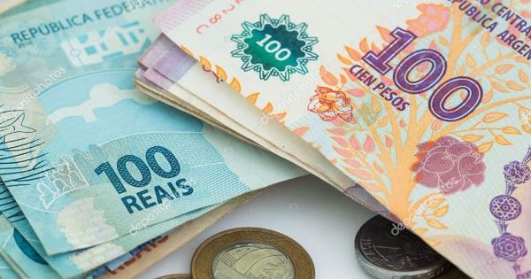 Argentina y Brasil negocian la creación de una moneda común | .::Agencia IP::.