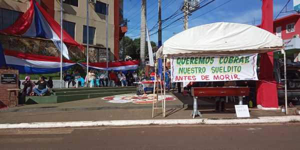 Adultos mayores celebran aprobación de ley para acceder a pensión sin censo