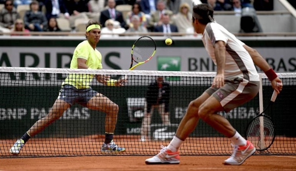 HOY / Nadal domina a Federer y jugará su duodécima final en Roland Garros