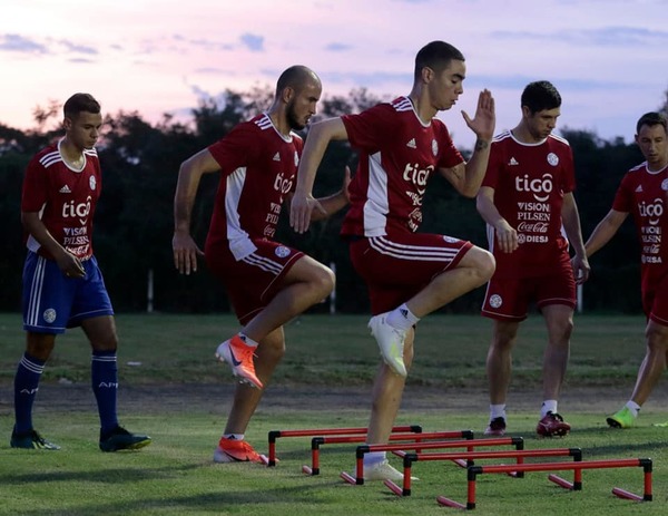 La selección reanuda ensayos, pensando en Guatemala - ADN Paraguayo