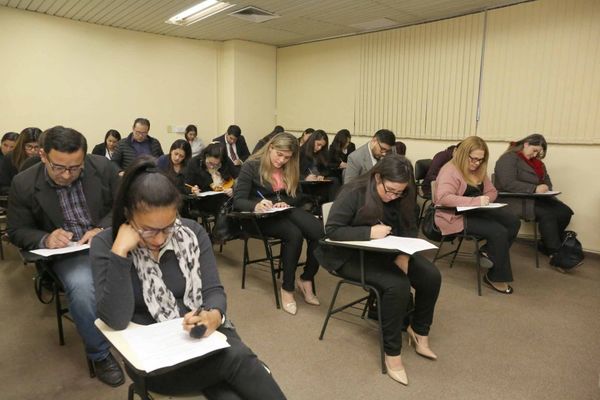 Realizan exámenes a postulantes para cargo jurisdiccional