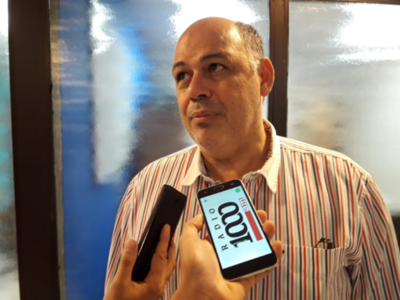 Pulseada entre Llano y Lanzoni para la titularidad del Senado - Radio 1000 AM