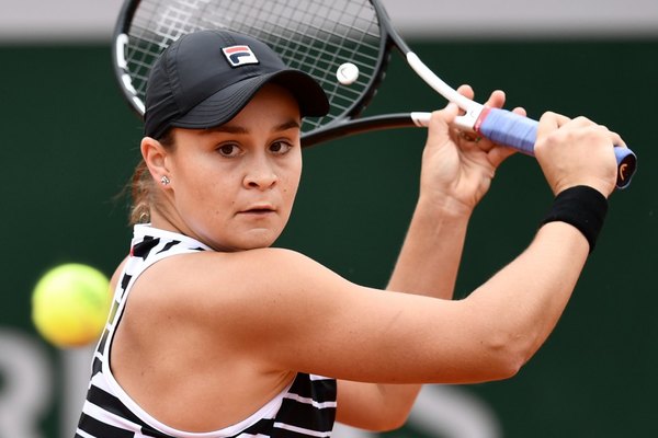 Barty y la revelación Vondrousova jugarán la final en Roland Garros - Versus