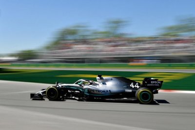 Hamilton lidera los primeros ensayos libres - Deportes - ABC Color