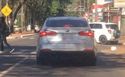 Denuncian a funcionario municipal por agresión a conductora