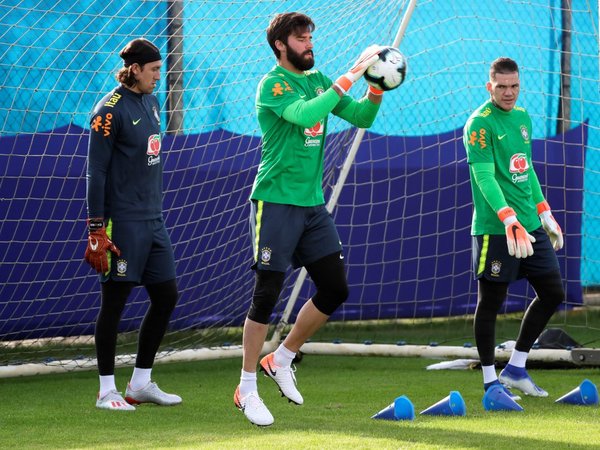 Alisson y Firmino entrenan por primera vez con Brasil de cara a Copa América