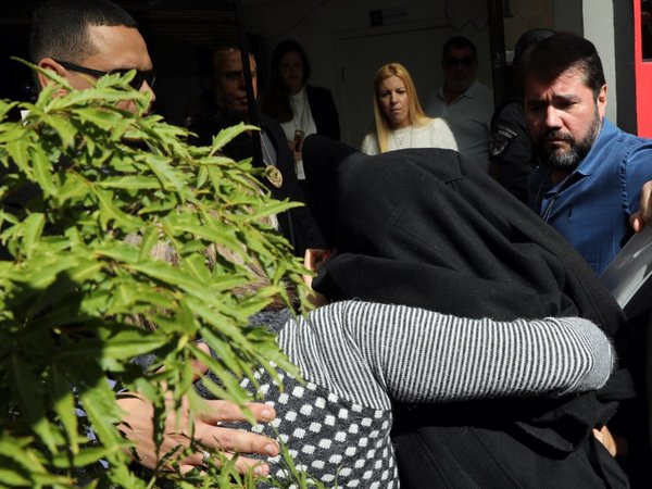 La mujer que acusa a Neymar de violación declara ante la Policía