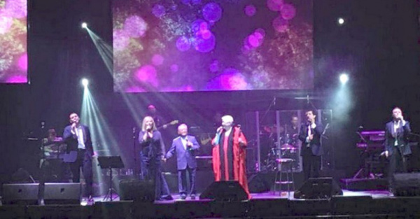 Romanticismo a full con Manzanero y Mocedades