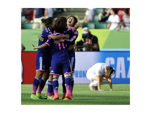 Gol en propia puerta pone a Japón en una nueva final