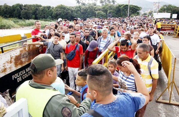 En solo siete meses un millón de venezolanos huyeron de la dictadura - Edicion Impresa - ABC Color