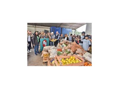 Labriegos donan 5 mil kilos de productos para damnificados