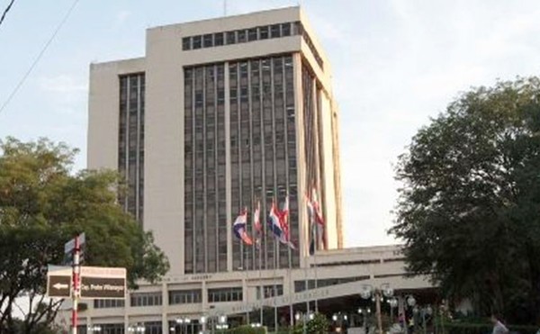 Hasta fin de mes hay tiempo para renovar habilitación de vehículos en Asunción - Radio 1000 AM