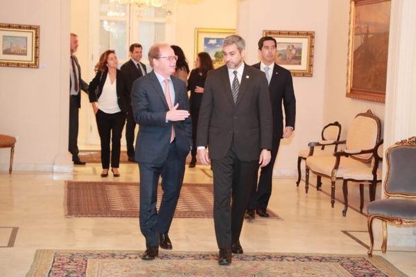 BANCO MUNDIAL RECOMIENDA A PARAGUAY MAYOR INVERSIÓN EN SALUD Y EDUCACIÓN