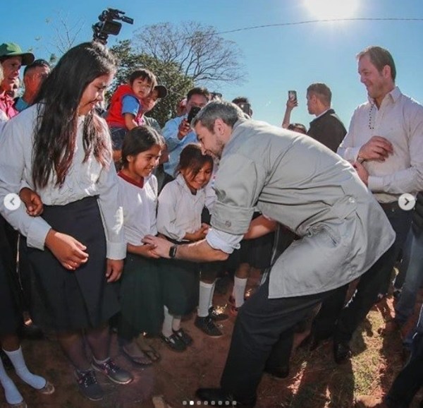 Marito entregó aportes para las escuelas de San Pedro - Churero.com