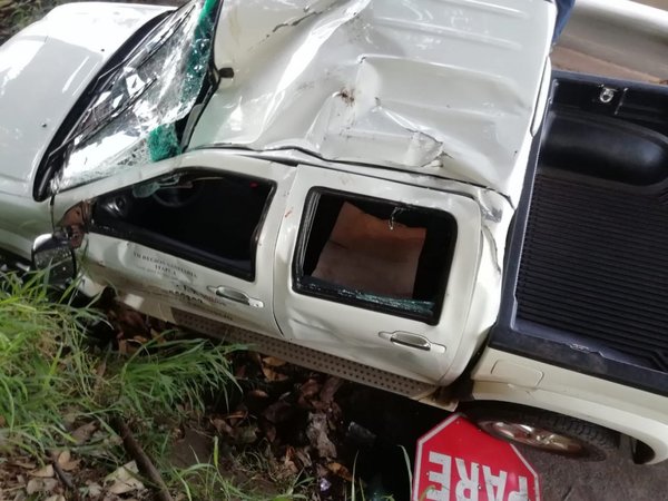 Alumna murió y su hermana quedó grave en accidente