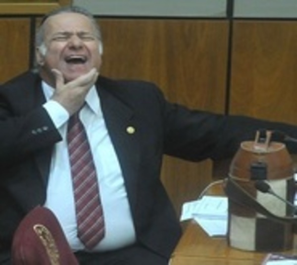 Abogado de Daher recurre a chicana para trabar audiencia - Paraguay.com