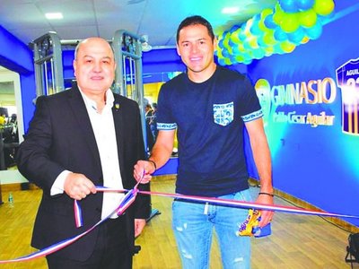 La donación de Pablito a su querido Kure Luque