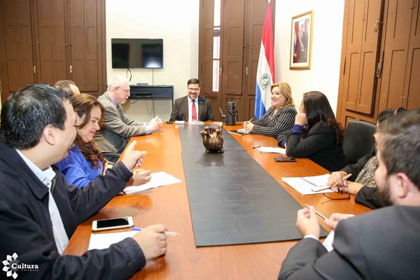 Fortalecerán proyectos culturales que fomenten la educación de los jóvenes » Ñanduti