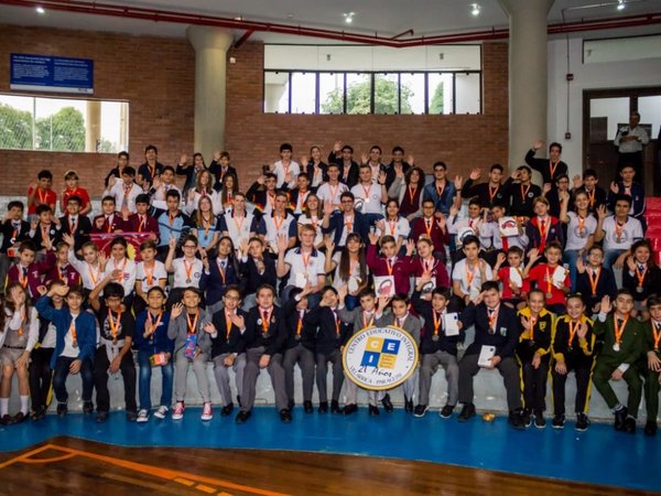 Olimpiada Kanguro premió 109 estudiantes destacados en Matemáticas