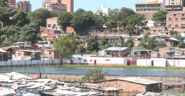 Un suspiro de esperanza: el río Paraguay va bajando