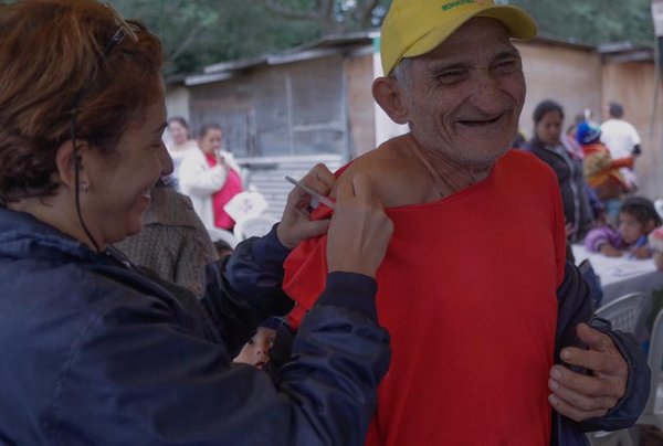 Acuerdan reforzar asistencia médica y apoyo psicosocial en zonas inundadas » Ñanduti