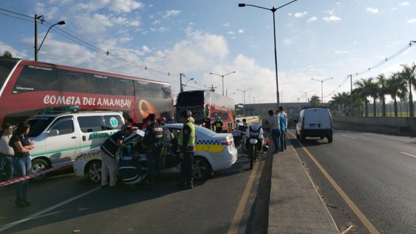 Joven muere tras perder el control de su moto - Nacionales - ABC Color
