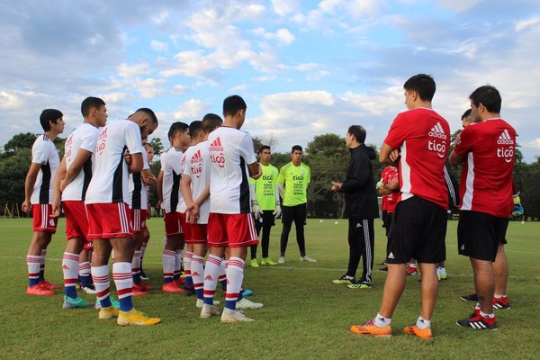 Albirroja sub 17 arranca nueva semana de entrenamientos - ADN Paraguayo