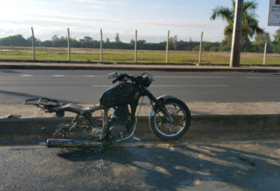 Falleció tras perder el control de su moto - Radio 1000 AM
