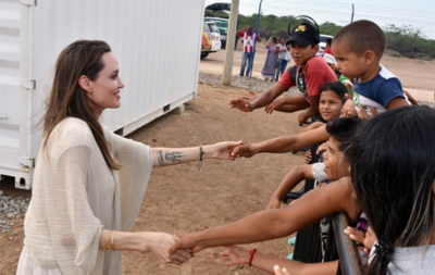 Angelina Jolie advierte que 20.000 niños venezolanos pueden convertirse en apátridas - Radio 1000 AM