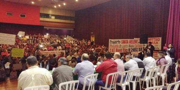 Organizaciones respaldan gestión del Gobierno pero piden más recursos para tierra y viviendas | .::Agencia IP::.