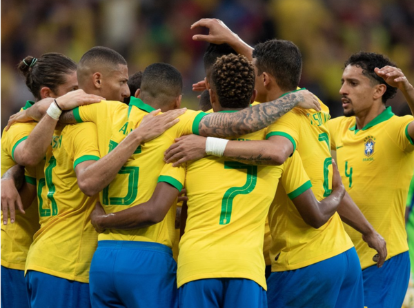 Brasil aplasta a Honduras y ya mira con ganas la Copa América