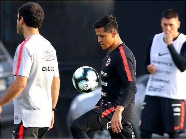 Chile se entrena por primera vez en Brasil