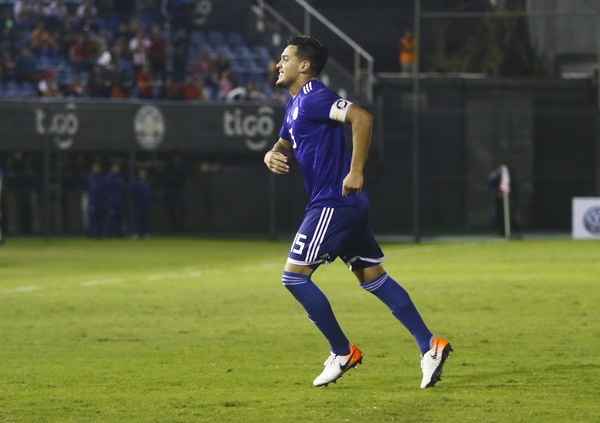 La Albirroja vuelve a la victoria en amistosos tras 15 juegos
